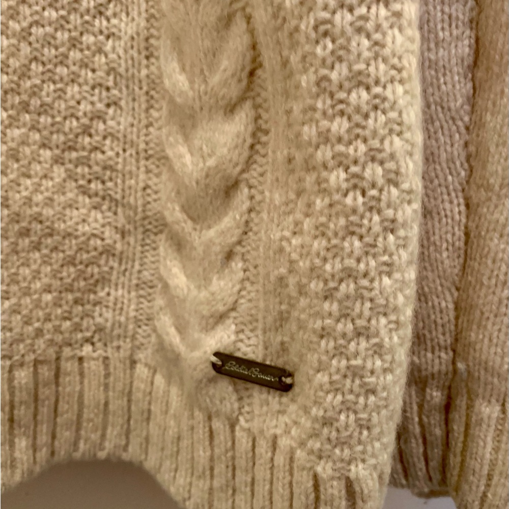 Eddie Bauer wool sweater, ivory colour. - Picture 3 of 6